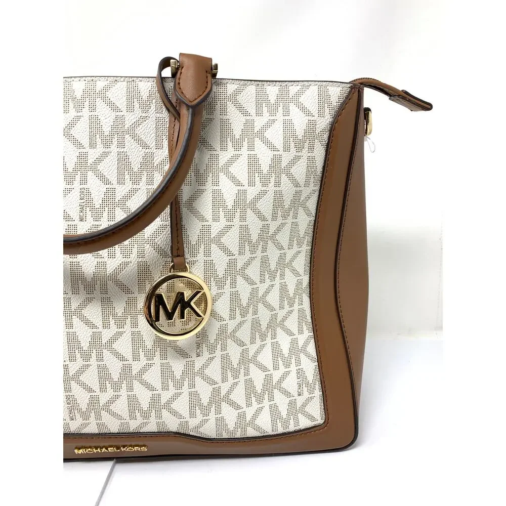 Michael Kors Jessie Large TZ Tote Zipper Closure Vanilla Light Brown NWT